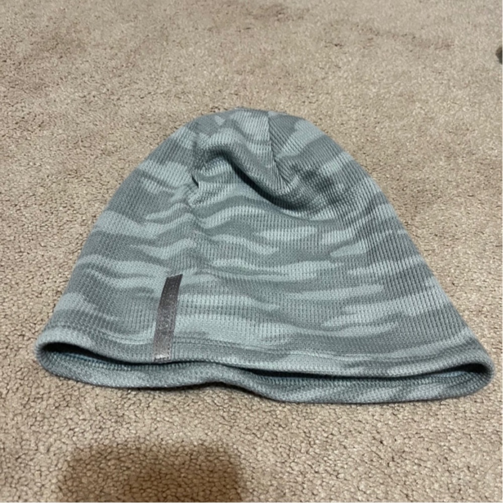 under armour grey camo beanie